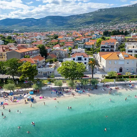 Terrace * Kastela