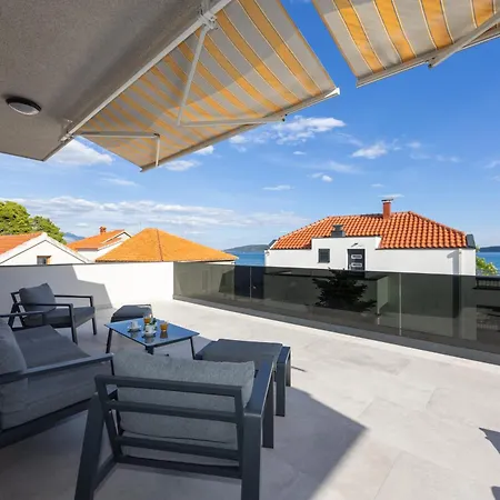 Apartment Terrace Kastela