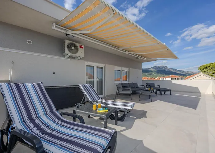 Apartment Terrace Kastela