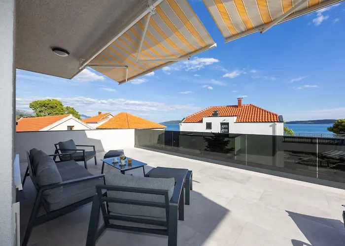 Apartment Terrace Kastela