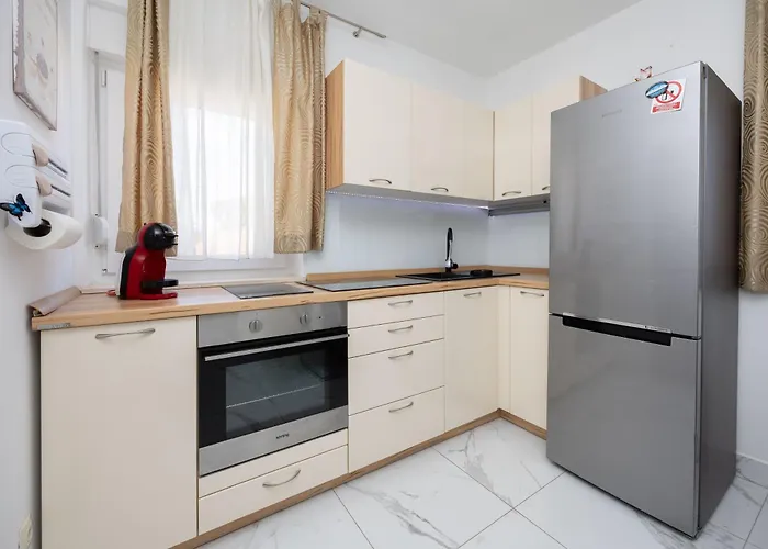 Terrace Apartment *