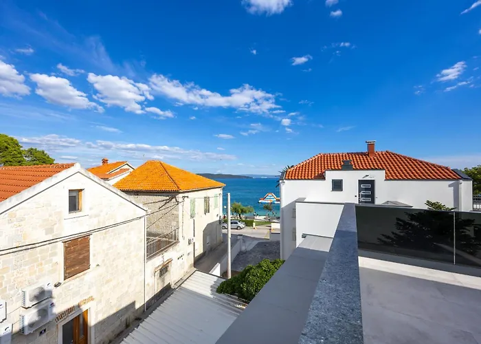 Terrace Apartment Kastela